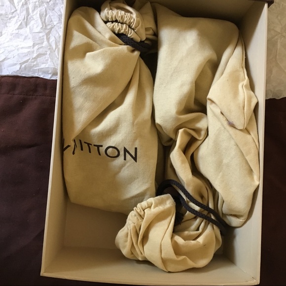 Louis Vuitton Shoes - Picture 5 of 7